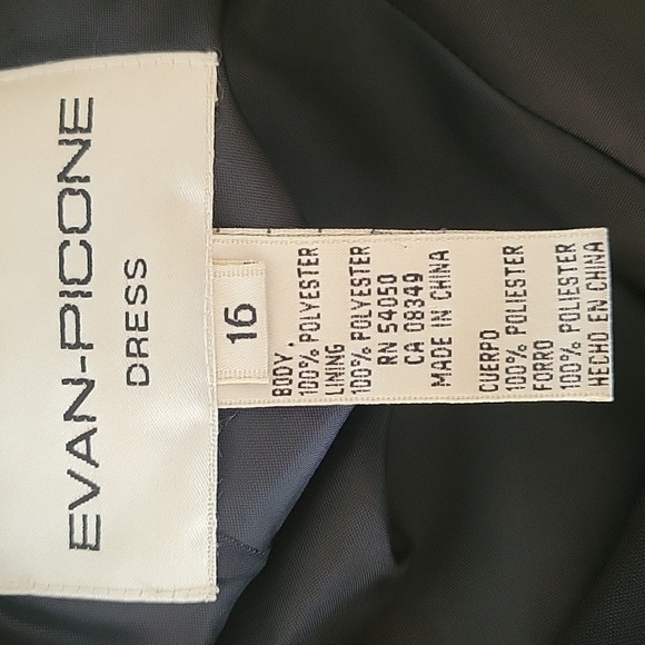 Evan Picone Black Sleevless Dress Top With Beaded Flowers, Size: 16 - Picture 9 of 11